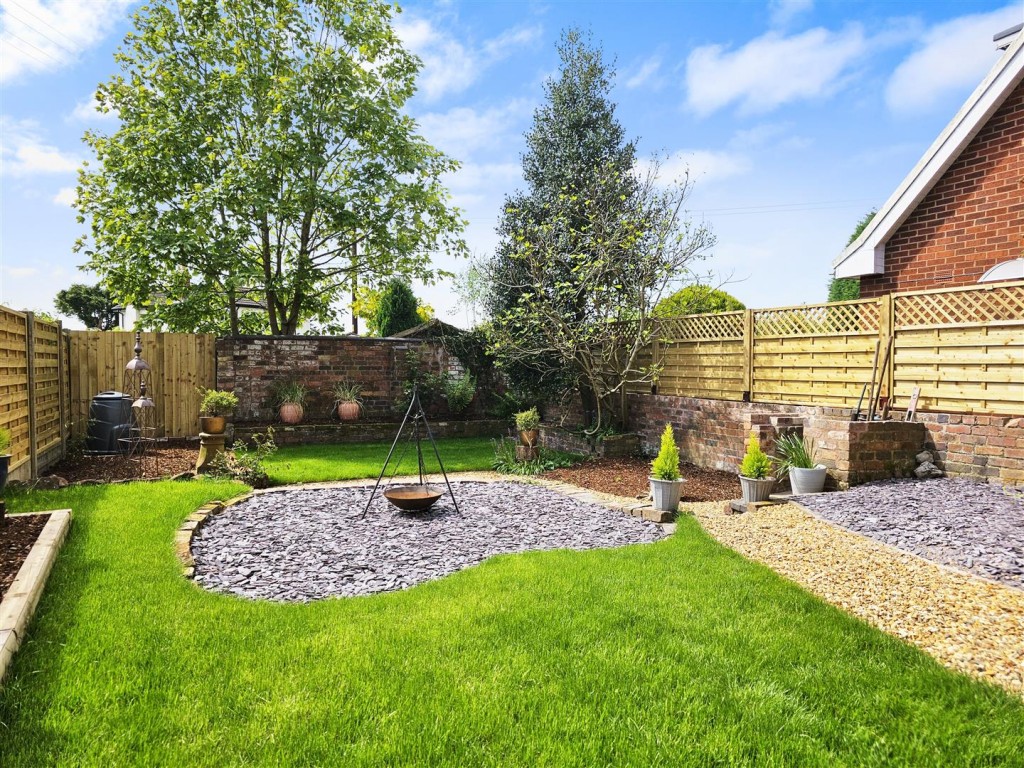 Images for Orchard Grove, Caunsall, Kidderminster